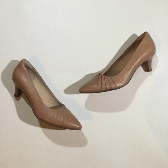 clarks linvale crown pump